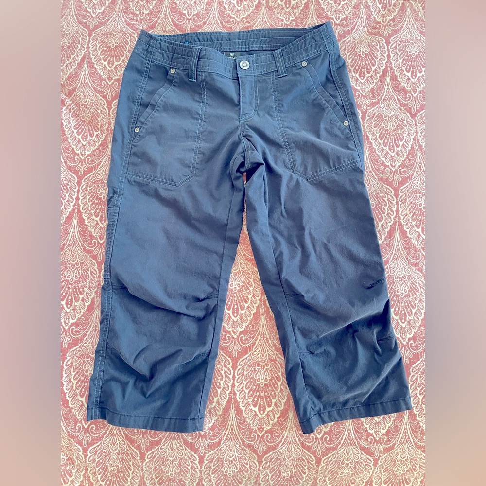 Kuhl brand dark blue hiking pants capris women’s size 4